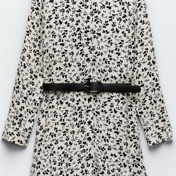 Floral print mini dress - Picture 2 of 4